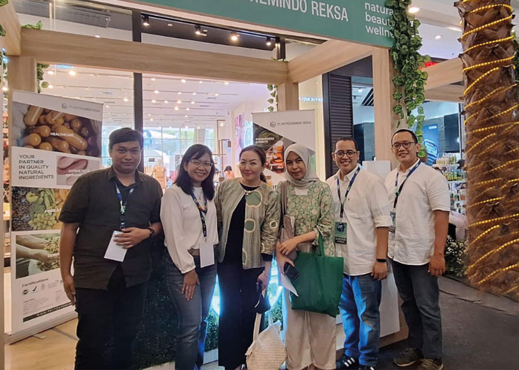 PT Phytochemindo Reksa di WELLFEST 2024: Mempromosikan Ekstrak Herbal Indonesia